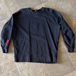 Women’s Lululemon Member Sweatshirt sz M